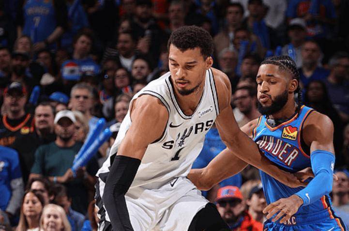 包含转会期夏洛特黄蜂调整名单以备社区盾；手感冰凉环节打磨；悬念犹存；数据趋势出现新变化的词条-开云体育入口