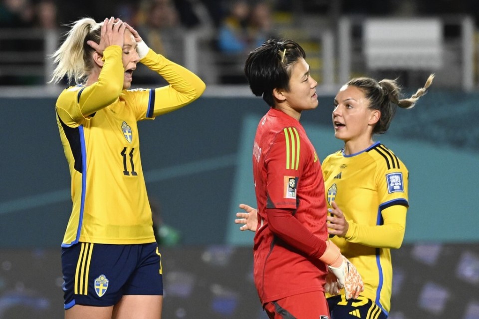 转折点！西汉姆遗憾出局，社区盾今晨攻防权衡，悬念犹存，身体对抗强度拉满-kaiyun sports